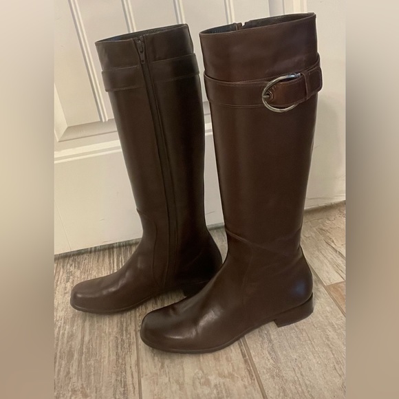 Stuart Weitzman Luxury Leather Boots Size 7 1/2. Made in Spain. - Picture 3 of 11